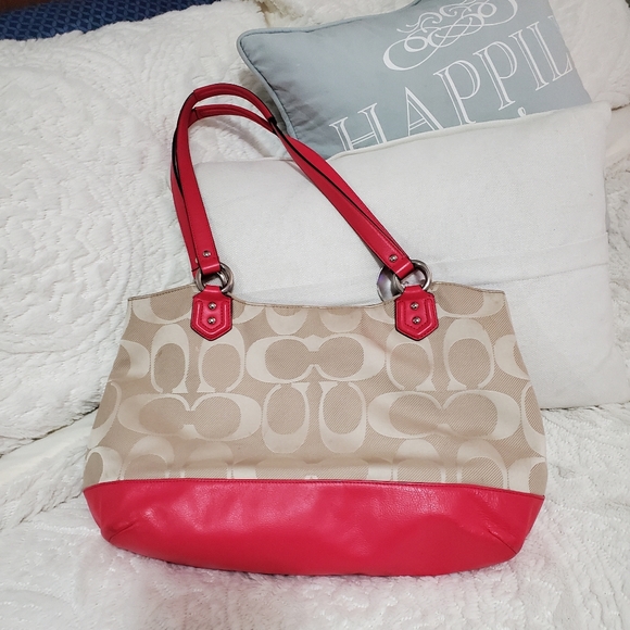 Coach signature bag purse large pink like new condition - Picture 3 of 4